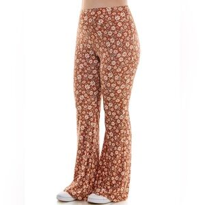 No Boundaries high waisted stretchy floral retro flares size L (juniors 11-13)